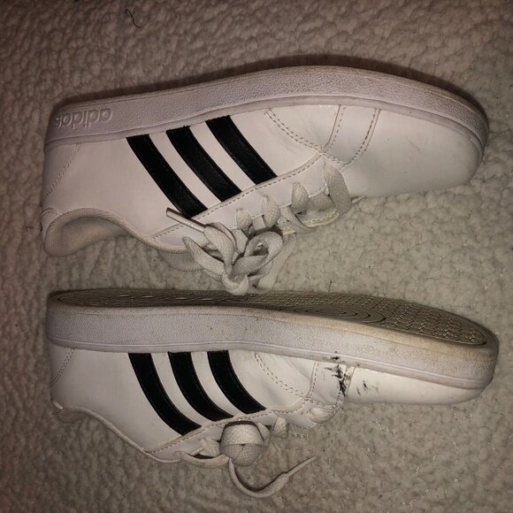 Adidas Neo Baseline K Casual Shoes AW4299 White 3 Stripe Sneakers Youth Sz 5 - Picture 7 of 8